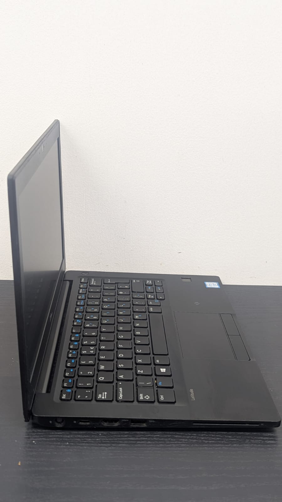 Dell Latitude 7280 Laptop– Intel core i5 7th Generation| 16GB RAM | 256GB SSD | Windows 11 Pro