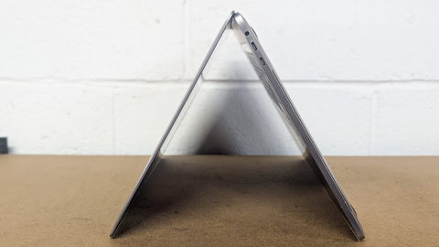 Apple MacBook Pro 2018 Intel Core i7 8th Generation 15.4’’ | 16 GB RAM | 256 GB SSD | macOS Sequoia 15.5 | Free delivery