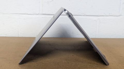 Apple MacBook M1 – 13.3” Retina | 8GB RAM | 256GB SSD | macOS Sequoia