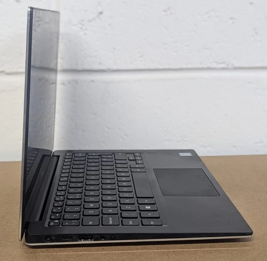 Dell XPS 13 9370 i5 8GB RAM 256GB SSD 13.3 inch FHD Windows 11 Pro Laptop