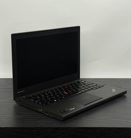  Compact ThinkPad X250 4GB RAM 128GB SSD Windows 10 Pro black

