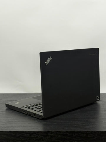  Compact ThinkPad X250 4GB RAM 128GB SSD Windows 10 Pro black


