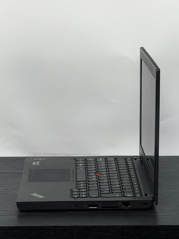  Compact ThinkPad X250 4GB RAM 128GB SSD Windows 10 Pro black

