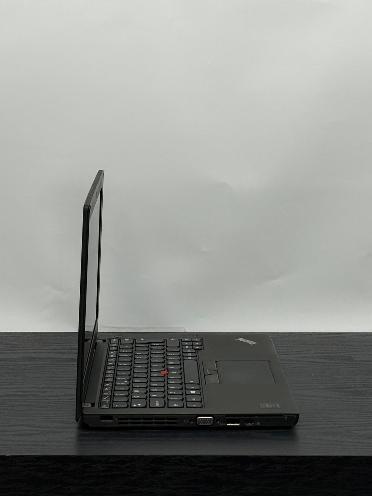  Lenovo ThinkPad X250 12.5 inch Compact Laptop Intel i3 4GB RAM

