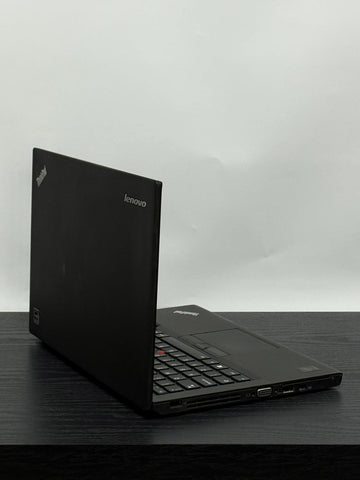  Lenovo ThinkPad X250 12.5 inch Compact Laptop Intel i3 4GB RAM
