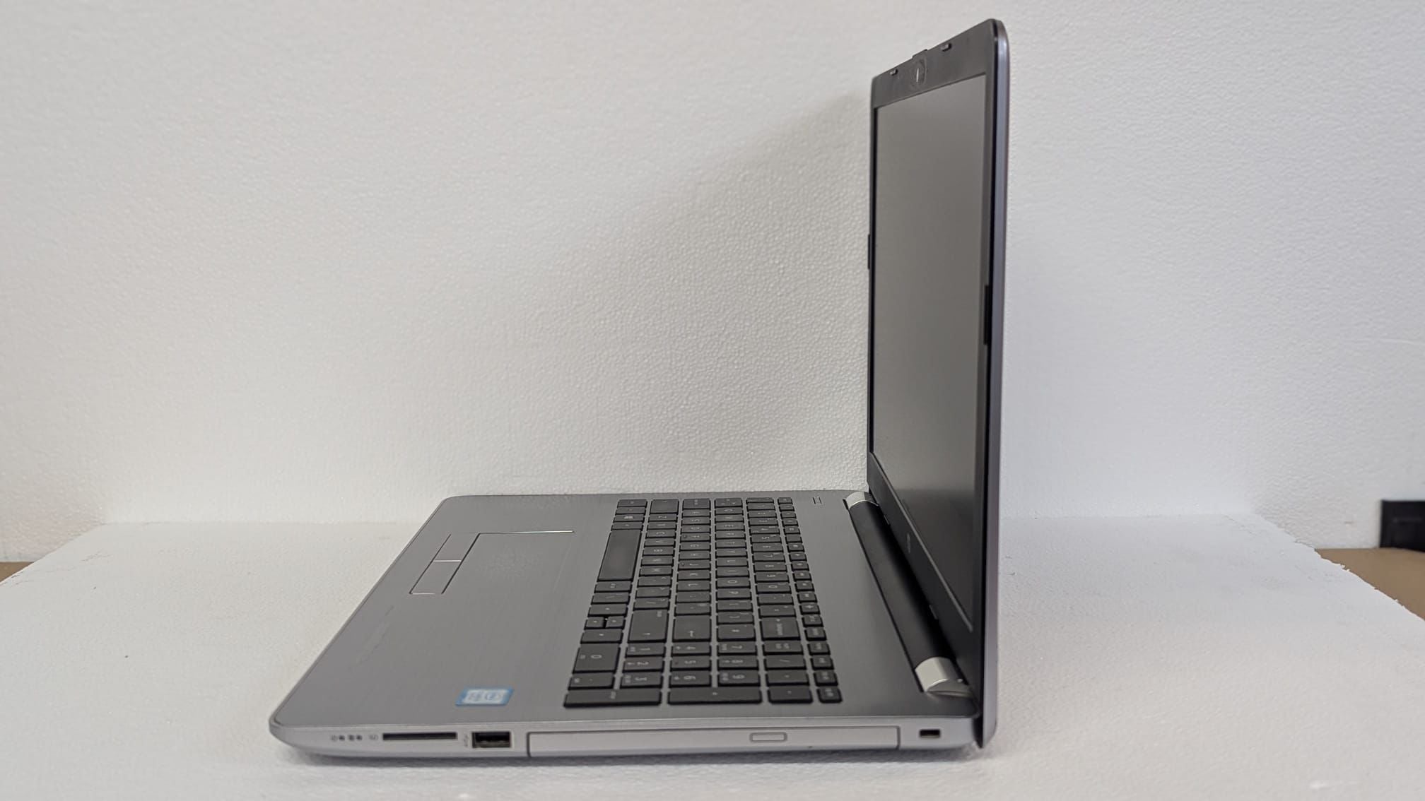 HP 250 G6  Laptop – i5-7200U, 8GB RAM, 256GB SSD