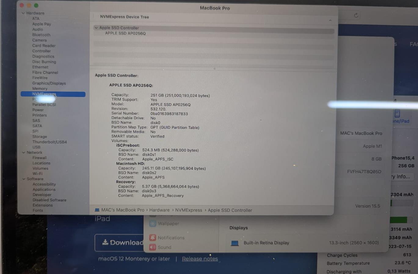  Apple MacBook M1 13.3 inch Retina Display 8GB RAM 256GB SSD
