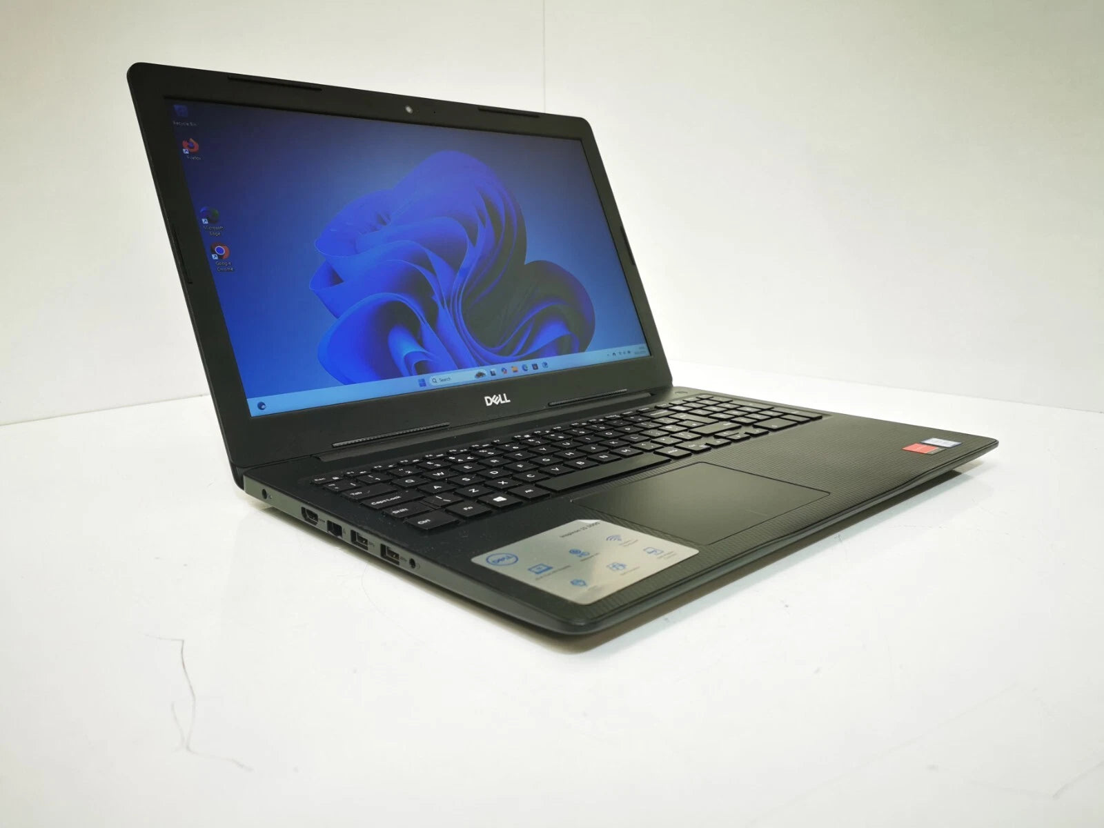 Dell Laptop – Intel Core i7 8th Gen | 8GB RAM | 256GB SSD | Windows 11 Pro
