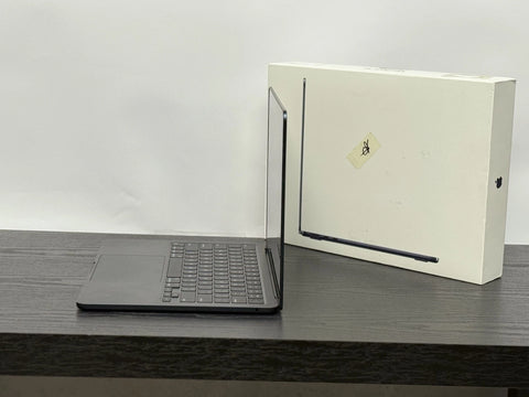 Apple MacBook Air M2 2022 13.6" 16GB RAM 256GB SSD Midnight Laptop