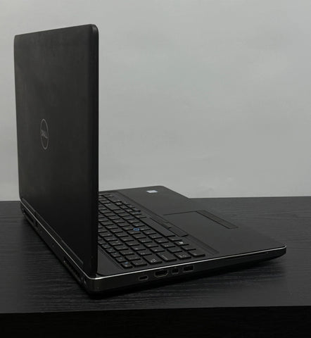 Dell Precision 7520 Xeon 32GB RAM 512GB SSD NVIDIA Quadro M2200 Win 11 Pro Laptop