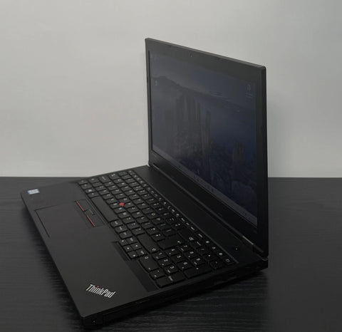  Lenovo ThinkPad L560 15.6 inch Business Laptop Intel i3 4GB RAM
